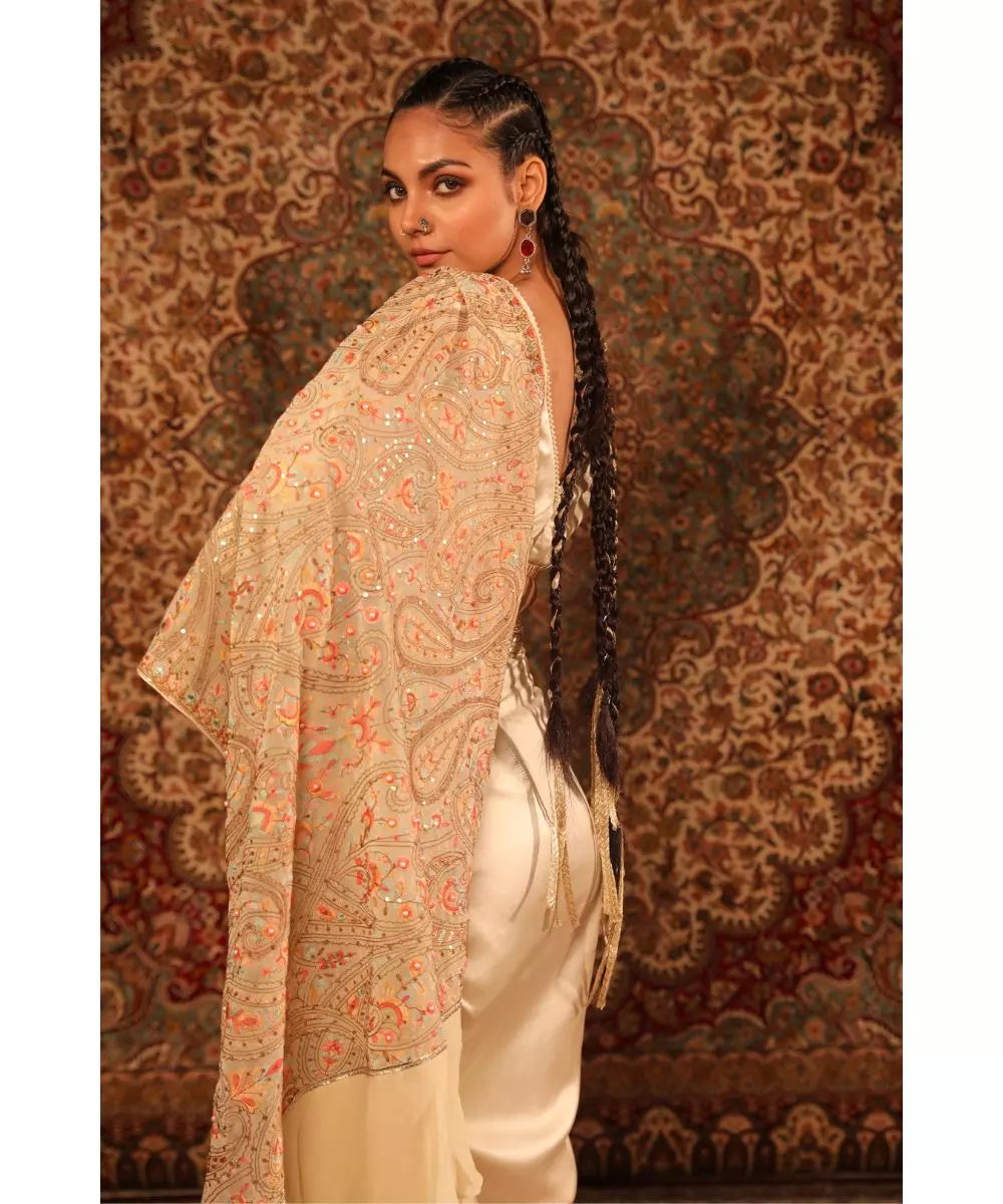 ADITI GUPTA - White Jamawaar Draped Saree and Blouse